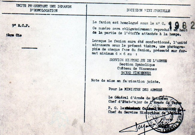 " Dossier d' homologation du Fanion de la 1° Compagnie sous le numéro G: 1982 "